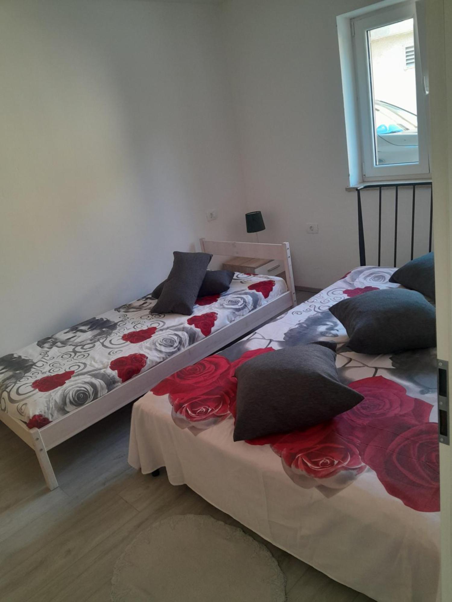 Apartmaji Strunjan Ngoại thất bức ảnh